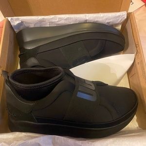 UGG Sneakers